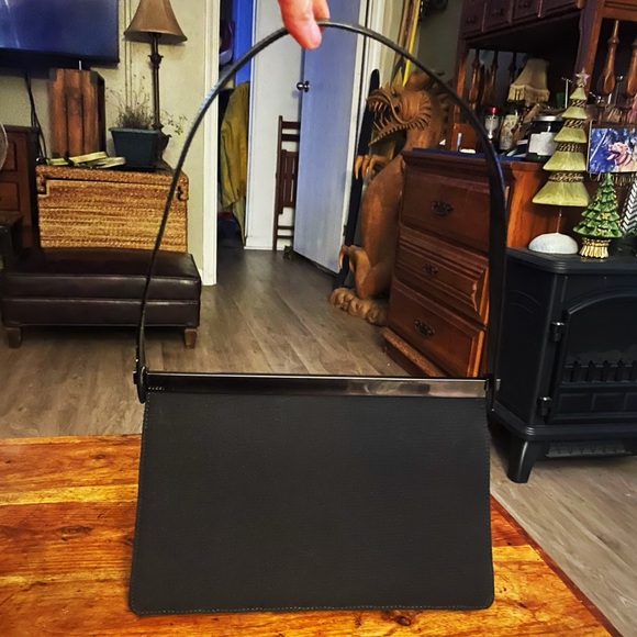 Gucci Authentic Vintage Gucci Shoulder Bag Pristine - Picture 1 of 7